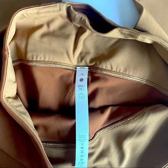 NWT Lululemon Nulu Colorblock High Rise Tight 25” Size 12 - Picture 8 of 8